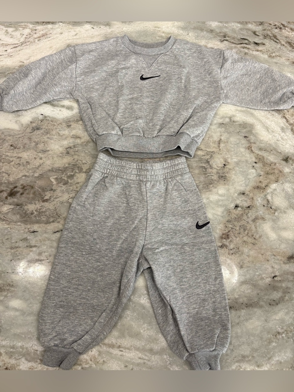 Nike Kids 2T Grey Sweatshirt Set Outfit Athletic Comfort Casual Toddler